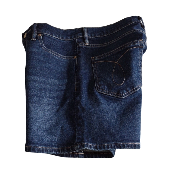 NWT Calvin Klein Size 6 Midrise Classic 5 Pocket Blue Jean Shorts - Picture 4 of 12